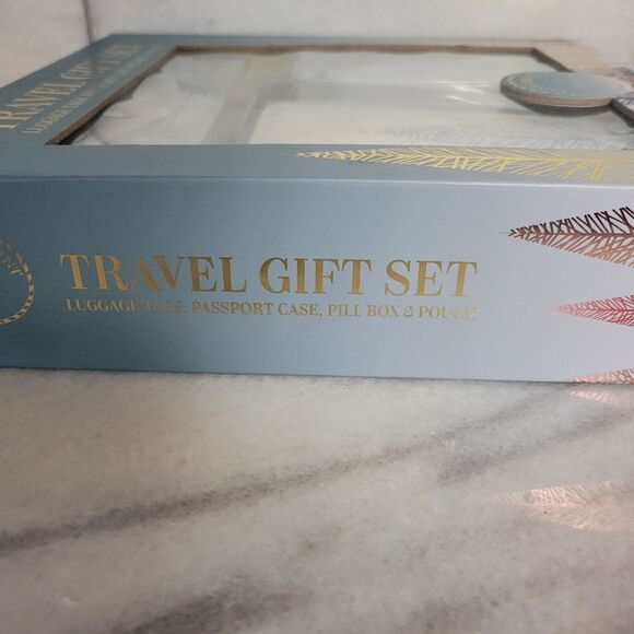 Madison Home International Elegant Travel Gift Set with Gold and Silver Accents - Picture 6 of 9
